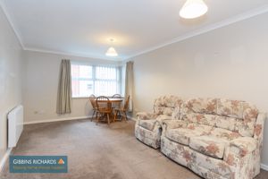 Sitting Room- click for photo gallery